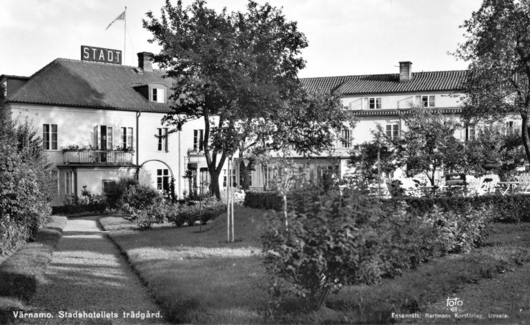 45. Stadshotellets trädgård