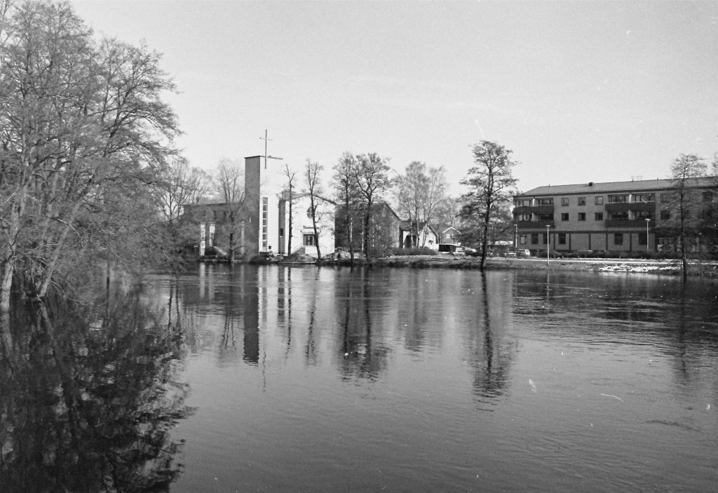 E-2 Översvämning Lagan. Missionskyrkan. 1977-03-22. Rune Karlsson PICT0013